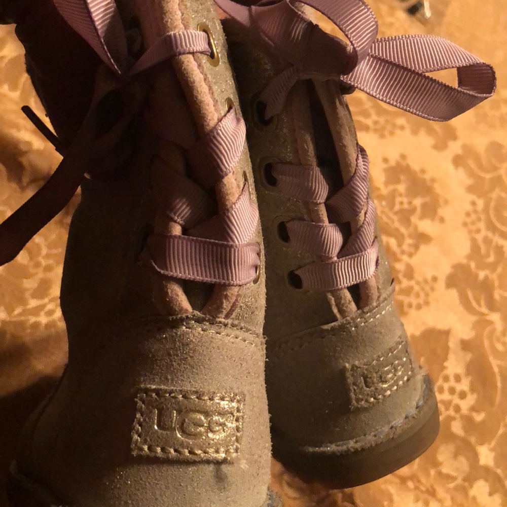 Little toddler girl UGG